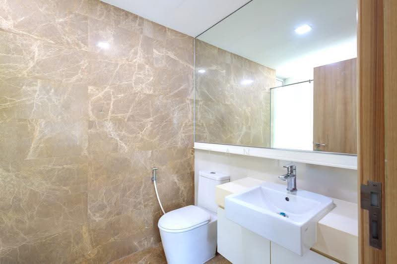 Caspian, 50 Lakeside Drive, Boon Lay / Jurong / Tuas, 3 Bedrooms, 1,238 sqft, Condominium For Rent, by Crystan Lim, 500262027 - Bathroom - PropertyGuru.com.sg