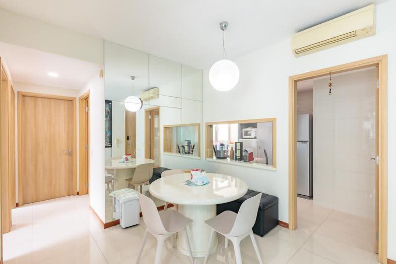 Caspian, 50 Lakeside Drive, Boon Lay / Jurong / Tuas, 3 Bedrooms, 1,238 sqft, Condominium For Rent, by Crystan Lim, 500262027 - Dining Room - PropertyGuru.com.sg