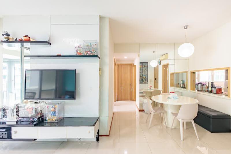 Caspian, 50 Lakeside Drive, Boon Lay / Jurong / Tuas, 3 Bedrooms, 1,238 sqft, Condominium For Rent, by Crystan Lim, 500262027 - Living Room - PropertyGuru.com.sg