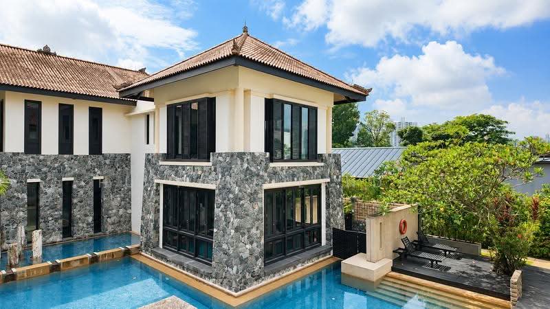 Exquisite Hilltop Balinese Sanctuary (GCB) at Prestigious Chatsworth (Dist 10), Tanglin / Holland / Bukit Timah, 10+ Bedrooms, 28,000 sqft, Good Class Bungalow For Sale, by WILLI CHING, 500262052 - Exterior - PropertyGuru.com.sg
