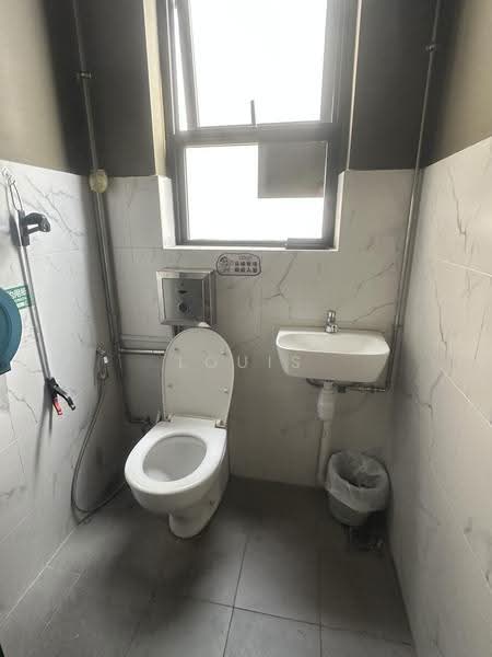 Little India Shop Houses, 161 Jalan Besar, Farrer Park / Serangoon Rd, 1,200 sqft, Office For Rent, by Louis Ang, 500262054 - Bathroom - CommercialGuru.com.sg