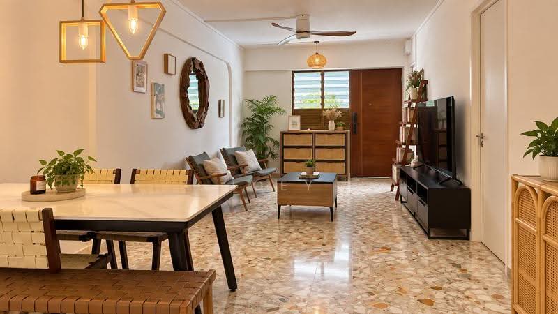 215 Tampines Street 23, 215 Tampines Street 23, Pasir Ris / Tampines, 2 Bedrooms, 721 sqft, HDB Flat For Rent, by Joey Lam, 500262066 - Living Room - PropertyGuru.com.sg