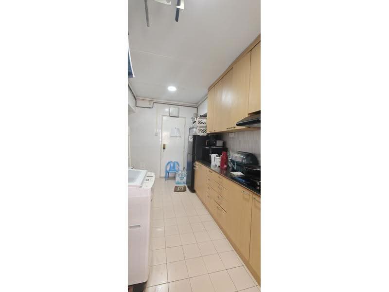 7 Pine Close, 7 Pine Close, Eunos / Geylang / Paya Lebar, 3 Bedrooms, 1,033 sqft, HDB Flat For Sale, by Benson Leow, 500262080 - Kitchen - PropertyGuru.com.sg