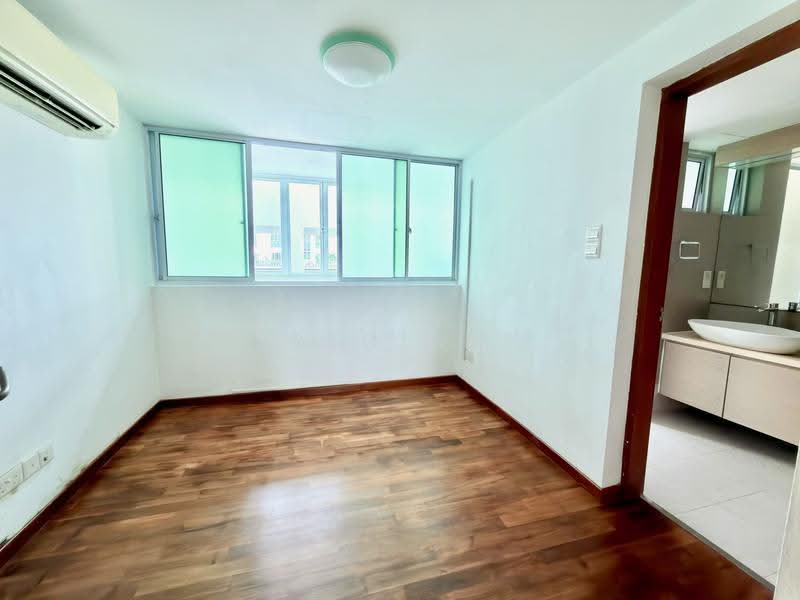 Bedok Court, 295 Bedok South Avenue 3, Bedok / Upper East Coast, 4 Bedrooms, 2,260 sqft, Condominium For Rent, by Regina Huang, 500262082 - PropertyGuru.com.sg