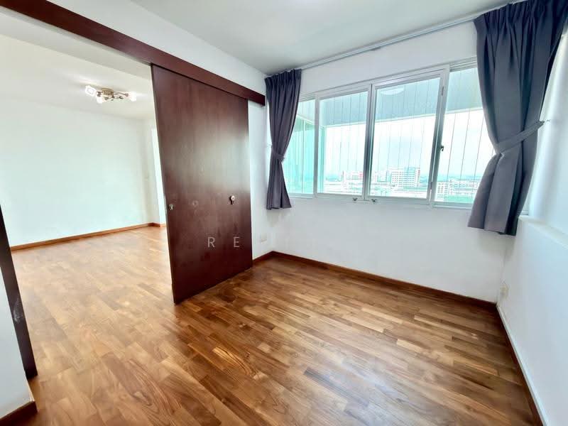 Bedok Court, 295 Bedok South Avenue 3, Bedok / Upper East Coast, 4 Bedrooms, 2,260 sqft, Condominium For Rent, by Regina Huang, 500262082 - PropertyGuru.com.sg