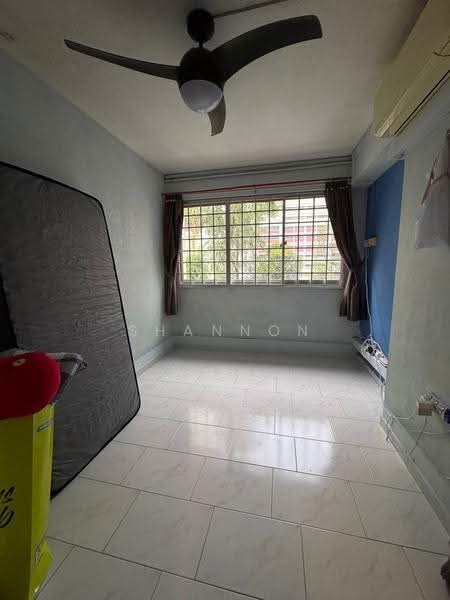 426 Hougang Avenue 6, 426 Hougang Avenue 6, Hougang / Punggol / Sengkang, 3 Bedrooms, 1,130 sqft, HDB Flat For Sale, by Shannon Lai, 500262084 - Bedroom - PropertyGuru.com.sg