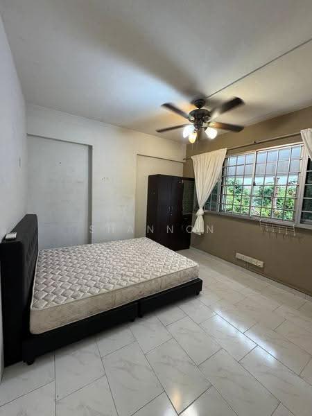 426 Hougang Avenue 6, 426 Hougang Avenue 6, Hougang / Punggol / Sengkang, 3 Bedrooms, 1,130 sqft, HDB Flat For Sale, by Shannon Lai, 500262084 - Bedroom - PropertyGuru.com.sg