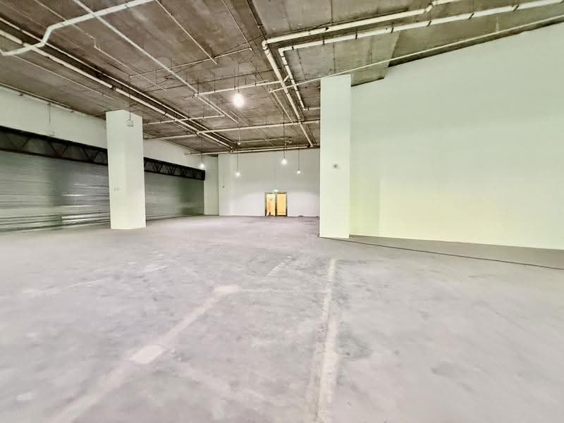 Rare High Ceiling Business Space @ Jurong East Area | Prime Location, Boon Lay / Jurong / Tuas, 10,000 sqft, Other Retail For Rent, by Sean Pang, 500262090 - Entrance - CommercialGuru.com.sg