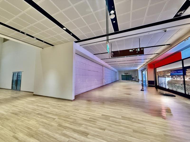 Rare High Ceiling Business Space @ Jurong East Area | Prime Location, Boon Lay / Jurong / Tuas, 10,000 sqft, Other Retail For Rent, by Sean Pang, 500262090 - Lobby - CommercialGuru.com.sg