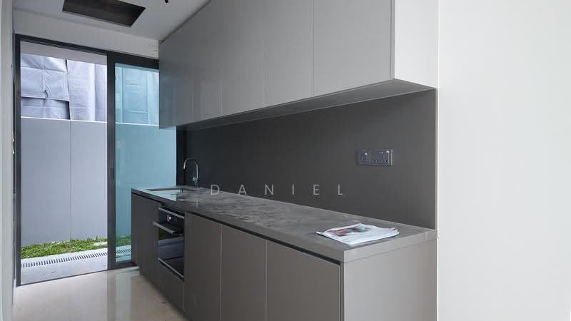 Brand-New Semi | 99-Years | Seletar Hills, Seletar / Yio Chu Kang, 5 Bedrooms, 4,300 sqft, Semi-Detached House For Sale, by Daniel Tan, 500262098 - Kitchen - PropertyGuru.com.sg