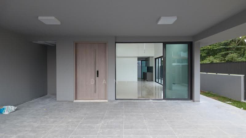 Brand-New Semi | 99-Years | Seletar Hills, Seletar / Yio Chu Kang, 5 Bedrooms, 4,300 sqft, Semi-Detached House For Sale, by Daniel Tan, 500262098 - Entrance - PropertyGuru.com.sg