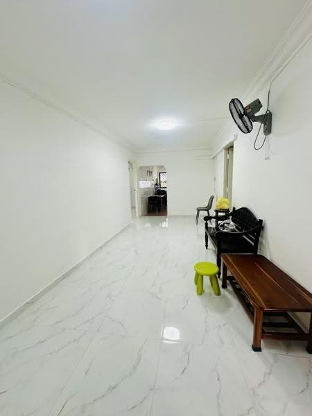 521 Jurong West Street 52, 521 Jurong West Street 52, Boon Lay / Jurong / Tuas, 1 Bedroom, 721 sqft, HDB Flat For Rent, by Patricia Koh, 500262099 - Living Room - PropertyGuru.com.sg