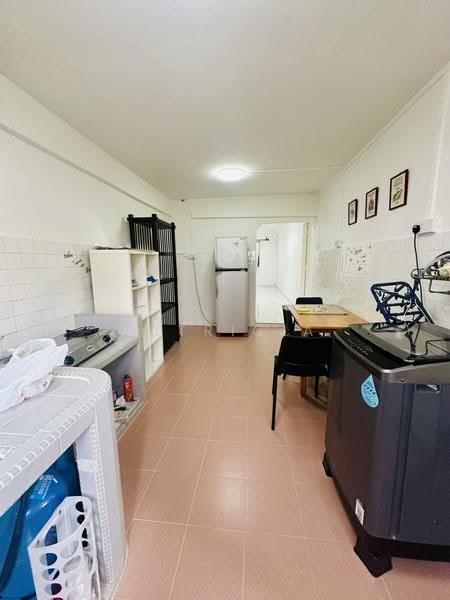 521 Jurong West Street 52, 521 Jurong West Street 52, Boon Lay / Jurong / Tuas, 1 Bedroom, 721 sqft, HDB Flat For Rent, by Patricia Koh, 500262099 - Kitchen - PropertyGuru.com.sg