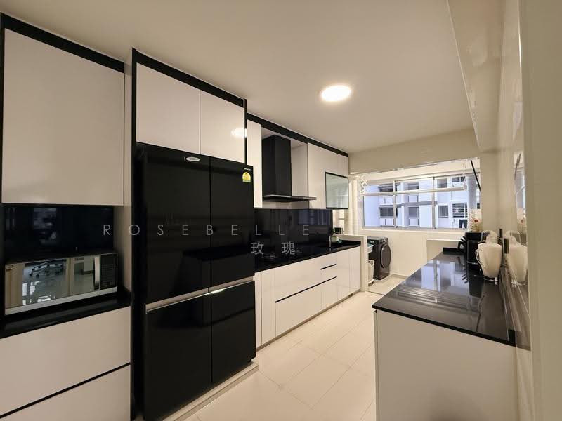 229A Sumang Lane, 229A Sumang Lane, Hougang / Punggol / Sengkang, 3 Bedrooms, 1,216 sqft, HDB Flat For Sale, by Rosebelle Chua 玫瑰, 500262103 - Kitchen - PropertyGuru.com.sg