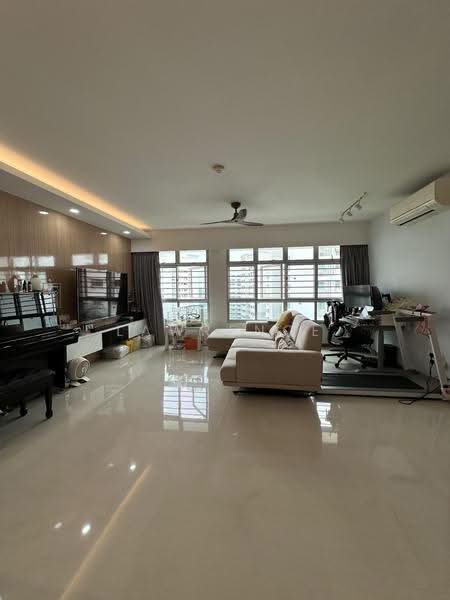101A Canberra Street, 101A Canberra Street, Sembawang / Yishun, 3 Bedrooms, 1,216 sqft, HDB Flat For Sale, by Lawrence Goh, 500262106 - Living Room - PropertyGuru.com.sg