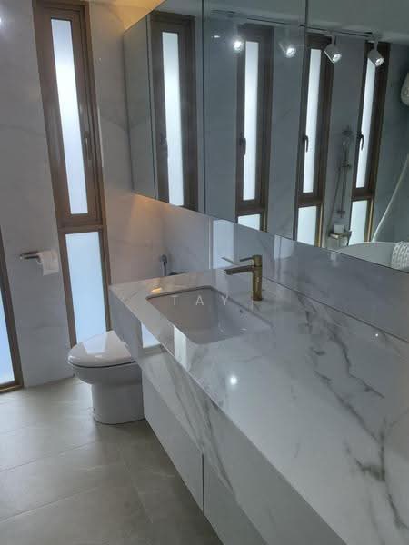 Seletar / Yio Chu Kang, Seletar / Yio Chu Kang, 7 Bedrooms, 805 sqft, Corner Terrace For Sale, by Tay Jocelyn, 500262130 - Bathroom - PropertyGuru.com.sg