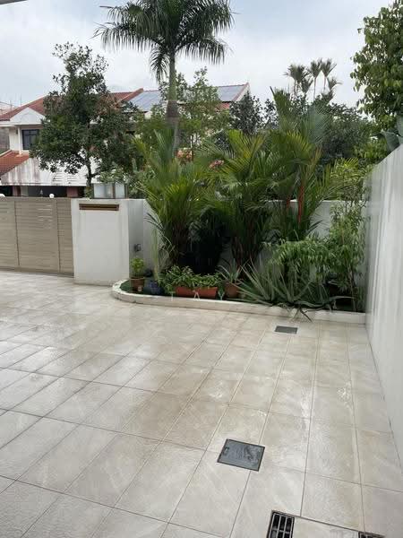 Seletar / Yio Chu Kang, Seletar / Yio Chu Kang, 7 Bedrooms, 805 sqft, Corner Terrace For Sale, by Tay Jocelyn, 500262130 - Exterior - PropertyGuru.com.sg