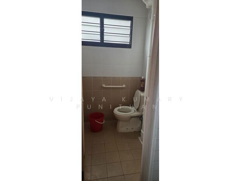 228 Bukit Batok Central, 228 Bukit Batok Central, Dairy Farm / Bukit Panjang / Choa Chu Kang, 2 Bedrooms, 721 sqft, HDB Flat For Sale, by Vijaya Kumary Punithan, 500262133 - PropertyGuru.com.sg