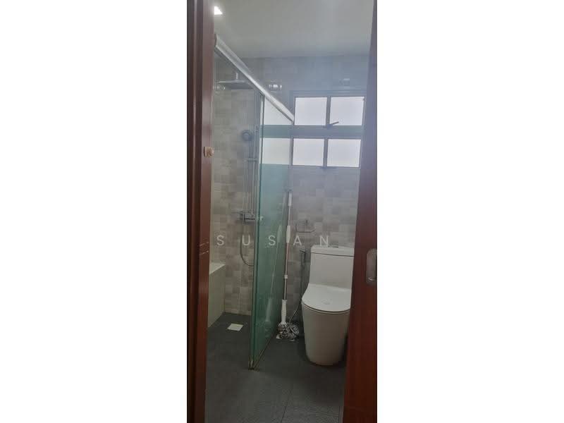 Azalea Park Condo, 2 Flora Road, Changi Airport / Changi Village, Room Rental, 180 sqft, Condominium For Rent, by Susan Lai, 500262172 - Bathroom - PropertyGuru.com.sg