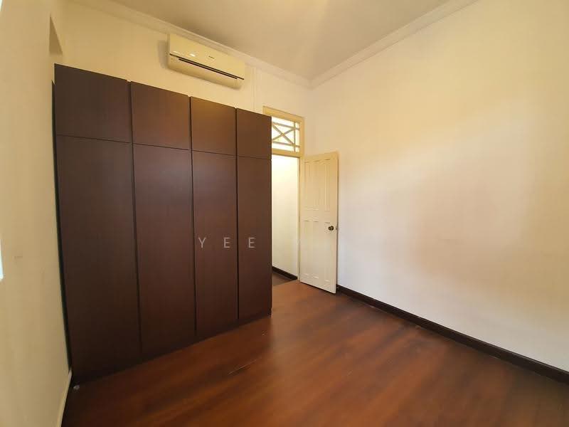 Conservation House 历史保护建筑 8321.8433, Balestier / Toa Payoh, 3 Bedrooms, 2,424 sqft, Terraced House For Rent, by Yee Wei Ng, 500262207 - Bedroom - PropertyGuru.com.sg