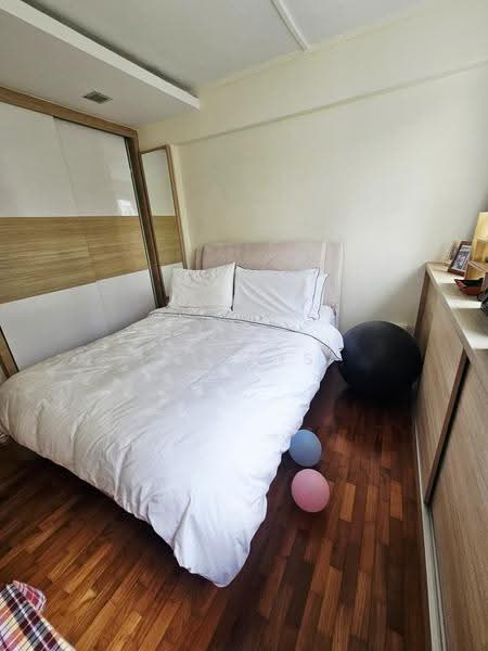 61 Marine Drive, 61 Marine Drive, East Coast / Marine Parade, 3 Bedrooms, 936 sqft, HDB Flat For Sale, by Dennis Lam Bon Chong, 500262212 - Bedroom - PropertyGuru.com.sg