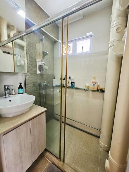 61 Marine Drive, 61 Marine Drive, East Coast / Marine Parade, 3 Bedrooms, 936 sqft, HDB Flat For Sale, by Dennis Lam Bon Chong, 500262212 - Bathroom - PropertyGuru.com.sg