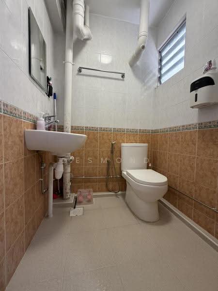 616 Bedok Reservoir Road, 616 Bedok Reservoir Road, Bedok / Upper East Coast, 2 Bedrooms, 732 sqft, HDB Flat For Sale, by Desmond Lee, 500262220 - PropertyGuru.com.sg