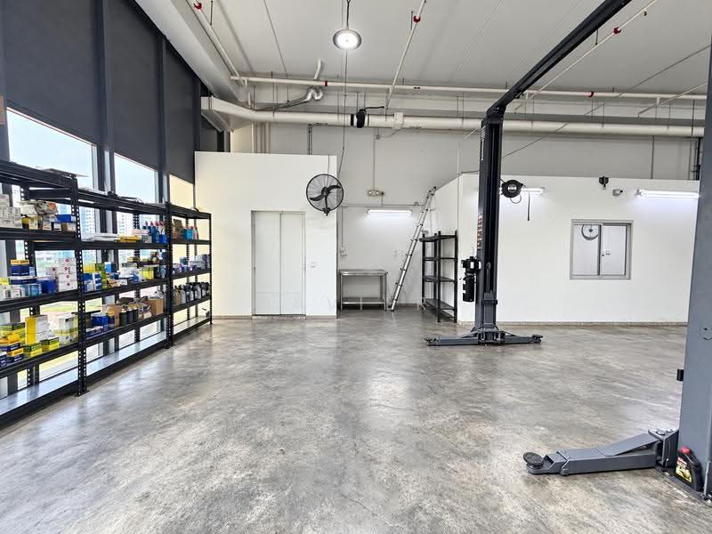 REVV, 1 Corporation Drive, Boon Lay / Jurong / Tuas, 1,755 sqft, Factory / Workshop (B2) For Sale, by Javier Ng 黄允健, 500262225 - Interior - CommercialGuru.com.sg