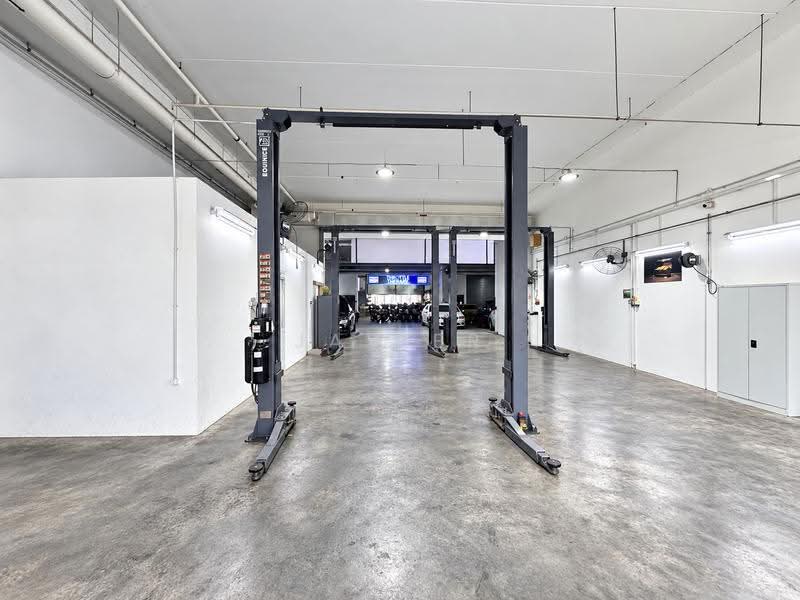 REVV, 1 Corporation Drive, Boon Lay / Jurong / Tuas, 1,755 sqft, Factory / Workshop (B2) For Sale, by Javier Ng 黄允健, 500262225 - Interior - CommercialGuru.com.sg