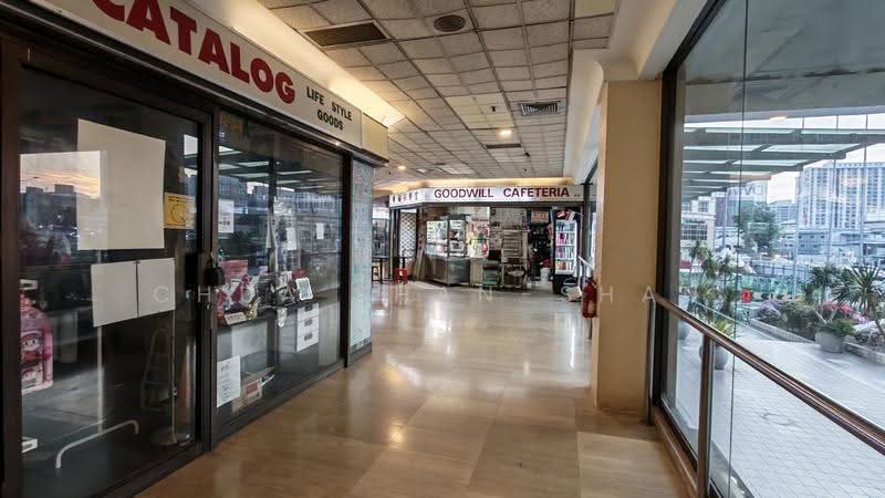 Golden Landmark, 390 Victoria Street, Beach Road / Bugis / Rochor, 323 sqft, Mall Shop For Sale, by Chua Shan-Shan, 500262229 - Back Entrance - CommercialGuru.com.sg