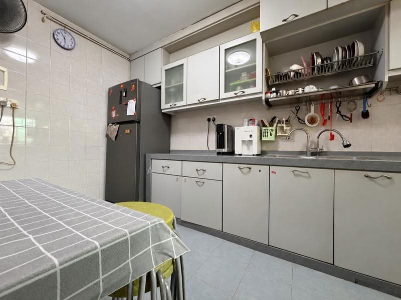 299B Compassvale Street, 299B Compassvale Street, Hougang / Punggol / Sengkang, 4 Bedrooms, 1,227 sqft, HDB Flat For Sale, by Amelia Chia, 500262233 - Kitchen - PropertyGuru.com.sg