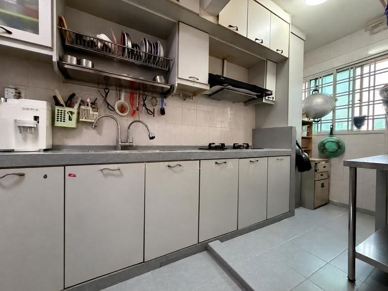 299B Compassvale Street, 299B Compassvale Street, Hougang / Punggol / Sengkang, 4 Bedrooms, 1,227 sqft, HDB Flat For Sale, by Amelia Chia, 500262233 - Kitchen - PropertyGuru.com.sg