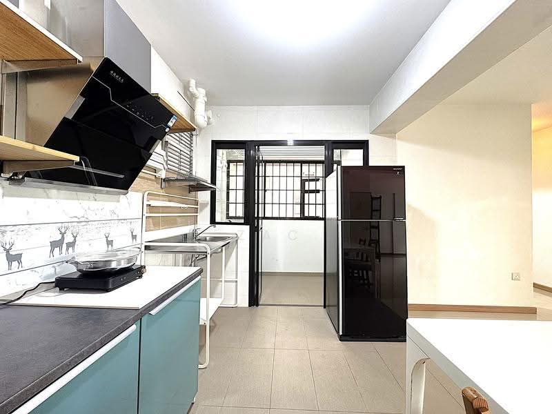 456B Sengkang West Road, 456B Sengkang West Road, Seletar / Yio Chu Kang, 3 Bedrooms, 1,001 sqft, HDB Flat For Rent, by Zac Chen, 500262237 - Kitchen - PropertyGuru.com.sg