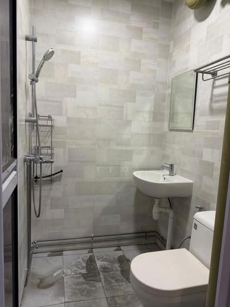 125 Kim Tian Road, 125 Kim Tian Road, Alexandra / Commonwealth, 3 Bedrooms, 1,152 sqft, HDB Flat For Sale, by Yeo Po Min, 500262242 - Bathroom - PropertyGuru.com.sg