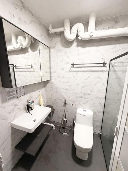 682C Jurong West Central 1, 682C Jurong West Central 1, Boon Lay / Jurong / Tuas, 3 Bedrooms, 1,227 sqft, HDB Flat For Sale, by Fariss Haiqel, 500262243 - Bathroom - PropertyGuru.com.sg