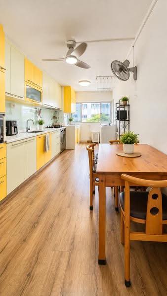 209 Ang Mo Kio Avenue 3, 209 Ang Mo Kio Avenue 3, Ang Mo Kio / Bishan / Thomson, 3 Bedrooms, 979 sqft, HDB Flat For Sale, by James Yeo, 500262262 - Kitchen - PropertyGuru.com.sg