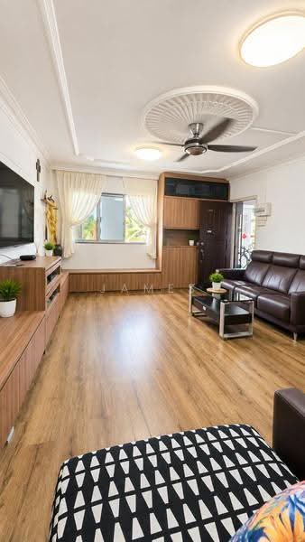209 Ang Mo Kio Avenue 3, 209 Ang Mo Kio Avenue 3, Ang Mo Kio / Bishan / Thomson, 3 Bedrooms, 979 sqft, HDB Flat For Sale, by James Yeo, 500262262 - Living Room - PropertyGuru.com.sg