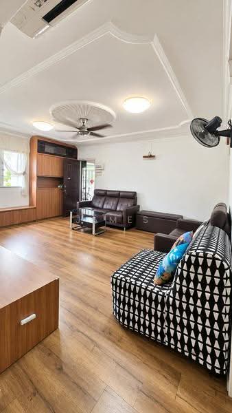 209 Ang Mo Kio Avenue 3, 209 Ang Mo Kio Avenue 3, Ang Mo Kio / Bishan / Thomson, 3 Bedrooms, 979 sqft, HDB Flat For Sale, by James Yeo, 500262262 - Living Room - PropertyGuru.com.sg