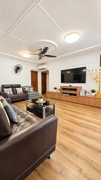 209 Ang Mo Kio Avenue 3, 209 Ang Mo Kio Avenue 3, Ang Mo Kio / Bishan / Thomson, 3 Bedrooms, 979 sqft, HDB Flat For Sale, by James Yeo, 500262262 - Living Room - PropertyGuru.com.sg