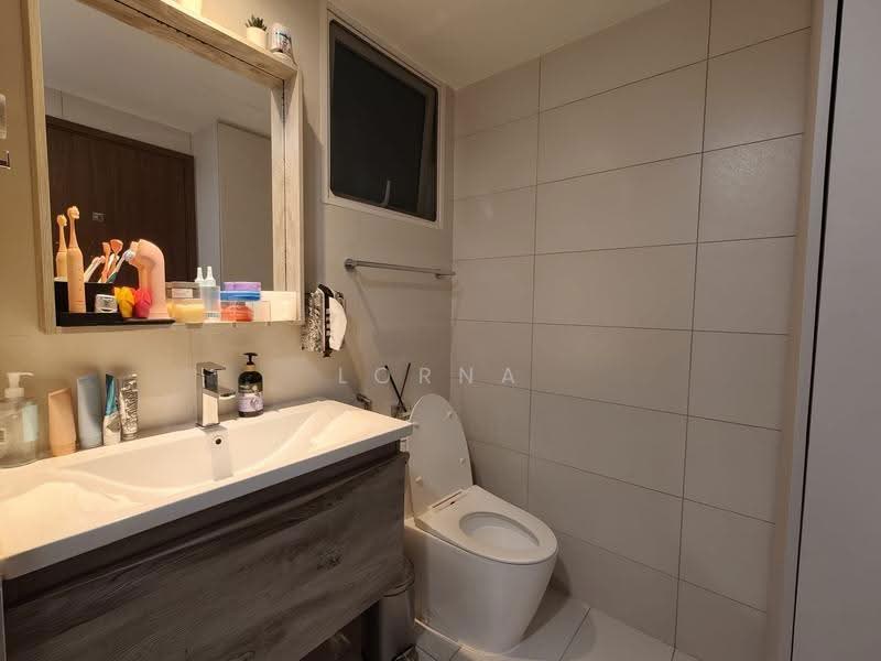 1 Canberra, 7 Canberra Drive, Sembawang / Yishun, 3 Bedrooms, 1,055 sqft, Condominium For Sale, by Lorna Tan, 500262272 - Bathroom - PropertyGuru.com.sg