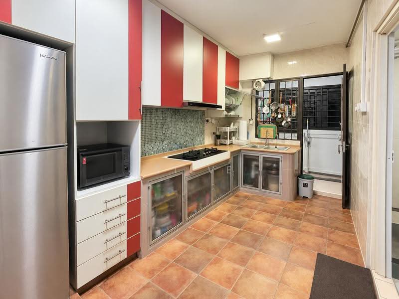 669C Jurong West Street 64, 669C Jurong West Street 64, Boon Lay / Jurong / Tuas, 4 Bedrooms, 1,399 sqft, HDB Flat For Sale, by Steve Htet, 500262273 - Kitchen - PropertyGuru.com.sg