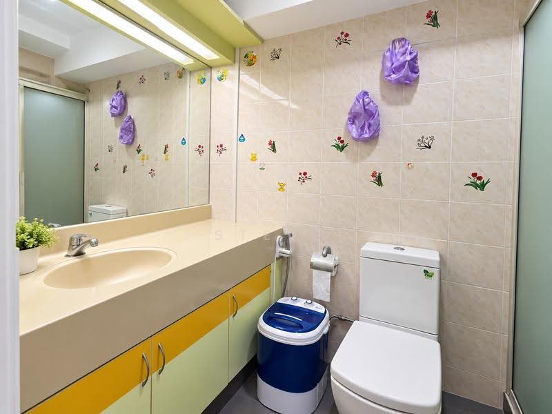 669C Jurong West Street 64, 669C Jurong West Street 64, Boon Lay / Jurong / Tuas, 4 Bedrooms, 1,399 sqft, HDB Flat For Sale, by Steve Htet, 500262273 - Master Bathroom - PropertyGuru.com.sg