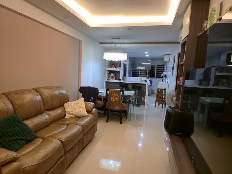 609 Bedok Reservoir Road, 609 Bedok Reservoir Road Eunos Rainbow, Bedok / Upper East Coast, 2 Bedrooms, 721 sqft, HDB Flat For Sale, by Patrick Ong, 500262297 - Living Room - PropertyGuru.com.sg