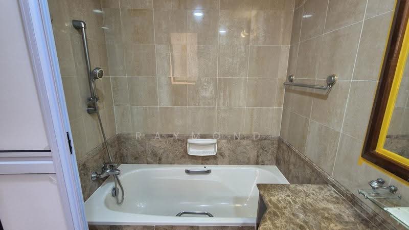 Bishan 8, 61 Bishan Street 21, Ang Mo Kio / Bishan / Thomson, Room Rental, 220 sqft, Condominium For Rent, by Raymond Tay, 500262303 - Bathroom - PropertyGuru.com.sg