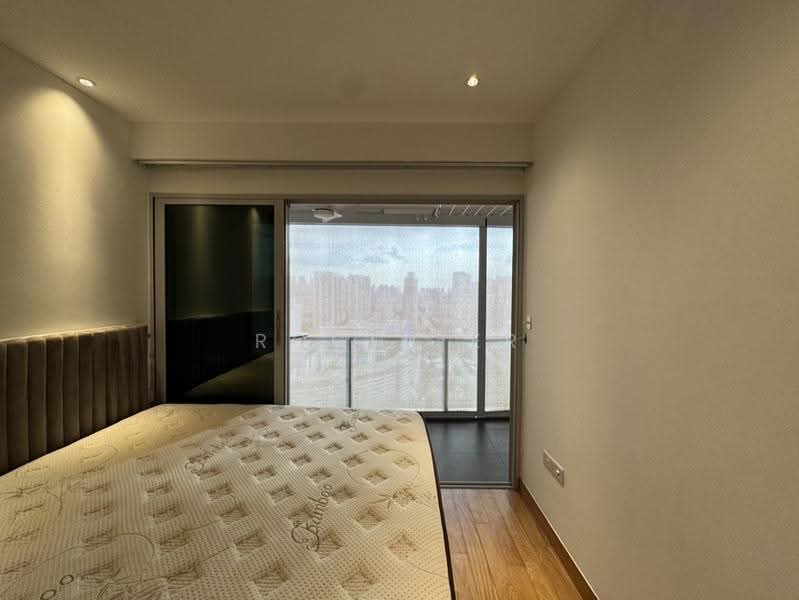 Eight Riversuites, 2 Whampoa East, Balestier / Toa Payoh, 2 Bedrooms, 700 sqft, Condominium For Rent, by Roger Er, 500262307 - Bedroom - PropertyGuru.com.sg