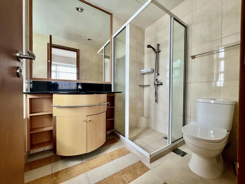Summerhill, 52 Hume Avenue, Clementi Park / Upper Bukit Timah, 2 Bedrooms, 947 sqft, Condominium For Rent, by Louis Ang 洪家豪, 500262310 - Bathroom - PropertyGuru.com.sg