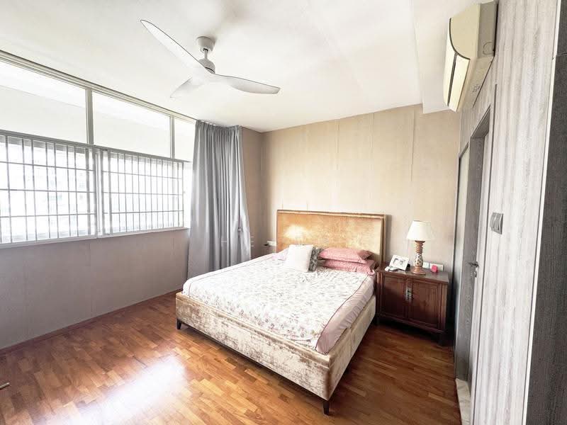 Ridgewood Condominium, 61 Mount Sinai Drive, Tanglin / Holland / Bukit Timah, 4 Bedrooms, 2,002 sqft, Condominium For Rent, by Helen Yau, 500262313 - Bedroom - PropertyGuru.com.sg