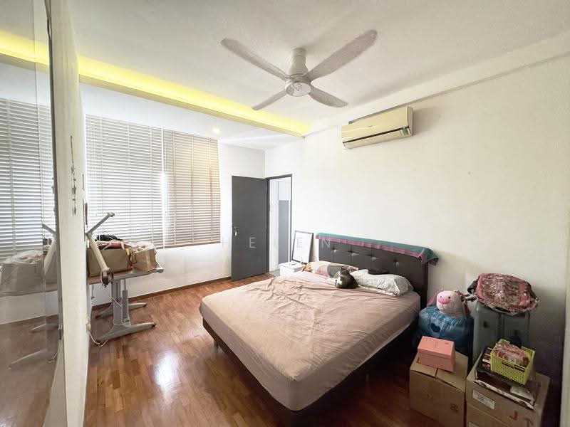 Ridgewood Condominium, 61 Mount Sinai Drive, Tanglin / Holland / Bukit Timah, 4 Bedrooms, 2,002 sqft, Condominium For Rent, by Helen Yau, 500262313 - Bedroom - PropertyGuru.com.sg