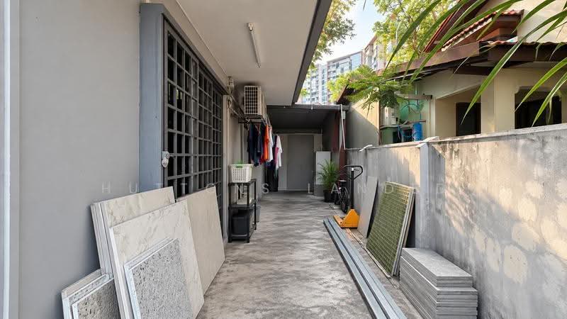 Kovan Semi-Detached House – 1km to Rosyth School, Jalan Limbok, Chuan Hoe Avenue, Yio Chu Kang Road, Phillips Avenue, Hougang / Punggol / Sengkang, 4 Bedrooms, 2,300 sqft, Semi-Detached House For Sale, by TRAVIS SEAH, 500262327 - Exterior - PropertyGuru.com.sg