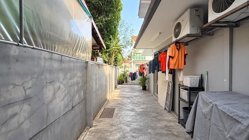 Kovan Semi-Detached House – 1km to Rosyth School, Jalan Limbok, Chuan Hoe Avenue, Yio Chu Kang Road, Phillips Avenue, Hougang / Punggol / Sengkang, 4 Bedrooms, 2,300 sqft, Semi-Detached House For Sale, by TRAVIS SEAH, 500262327 - Exterior - PropertyGuru.com.sg